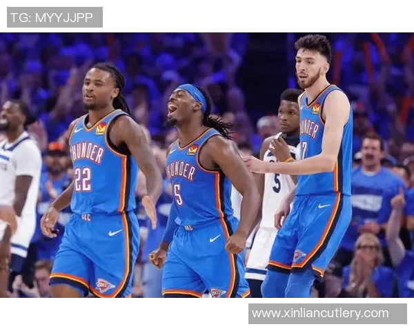 雷霆与鹈鹕激战四月二日比赛直播精彩回顾与分析