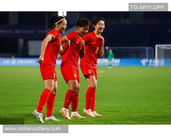 亚运女足对阵泰国队精彩对决引发热议球迷热情高涨