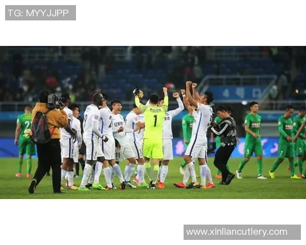 广州恒大与鲁能精彩对决集锦回顾球迷不容错过的经典瞬间